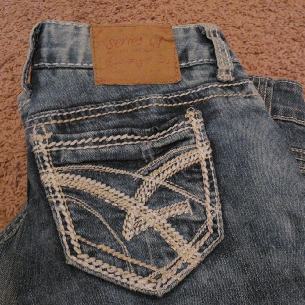 Capri Jean's